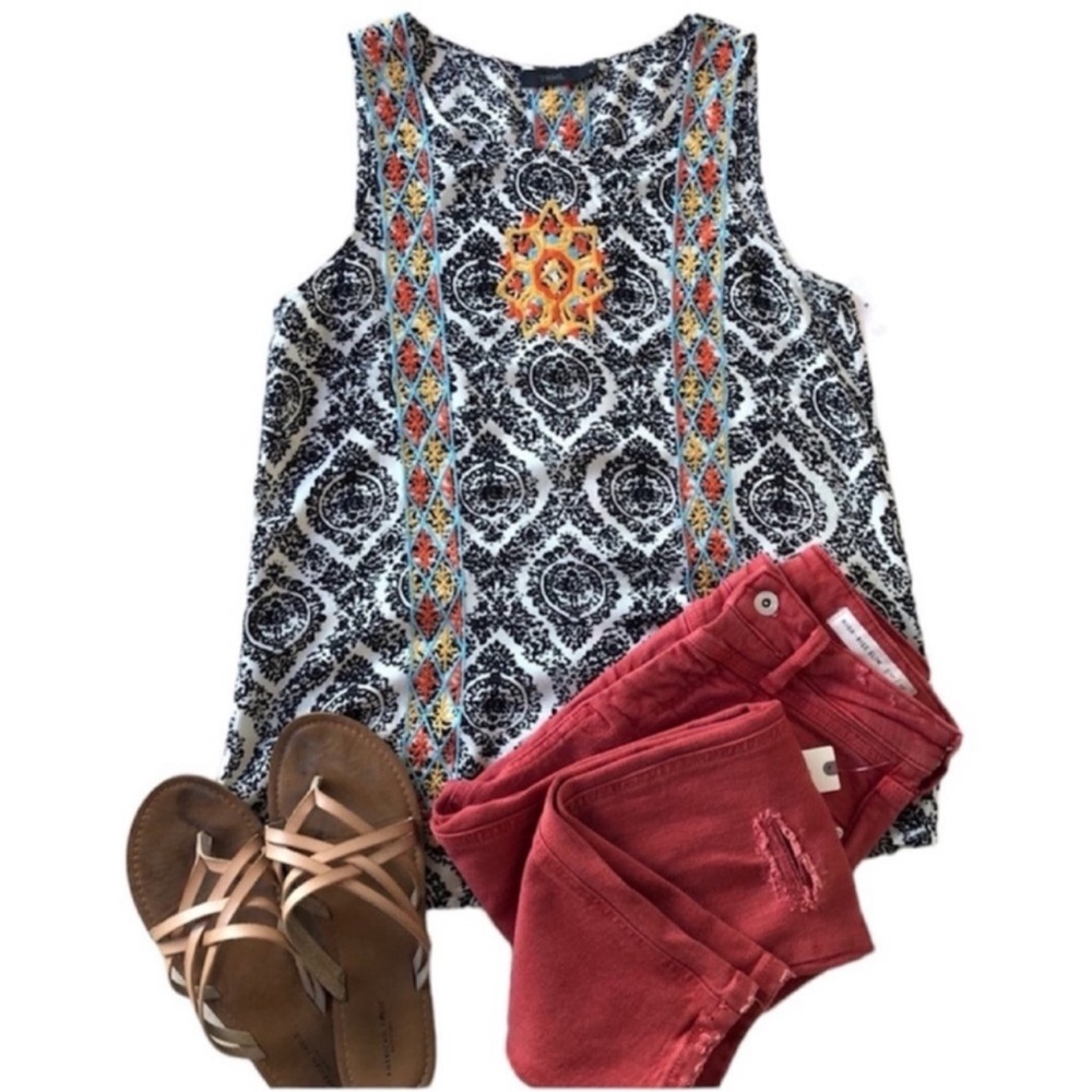 THML Embroidered Sleeveless Top NWT Women’s Size Small - Picture 2 of 9